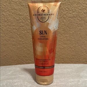 NWT Bath and Body Works Aromatherapy SUN Soul Radiating Hydration Body Cream.